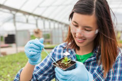 Filipinas receive STEM scholarships to UK universities